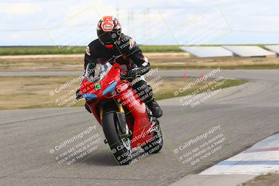 media/Apr-26-2024-TrackDaz (Fri) [[c4b677d280]]/C Group/140pm (Wheelie Bump)/